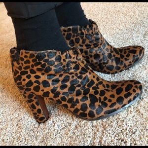 Sam Edelman leopard booties. Size 37.5